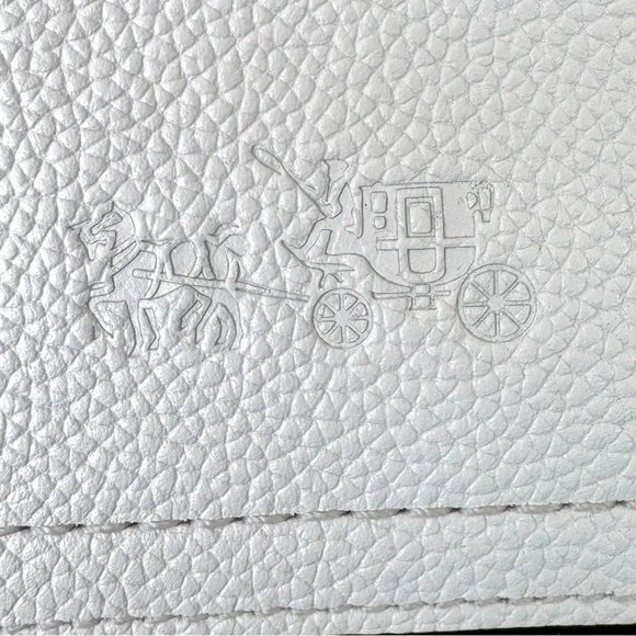 Coach Soft White Pebble Leather Crossbody with Gold Chain Trim. NWOT Medium SZ - Picture 7 of 16